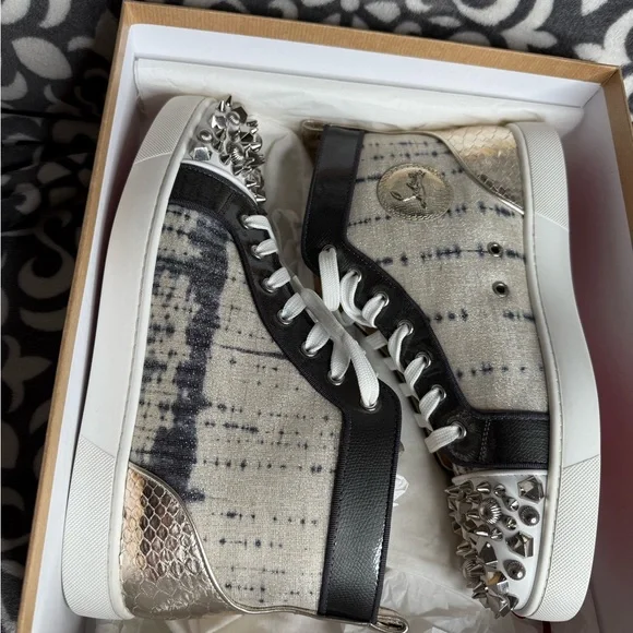 christian louboutin - Picture 4 of 7